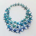 Deep Teal Gradient Starfish Wreath Metal Wall Art – 2D UV Printed Aluminum Modern Coastal Decor